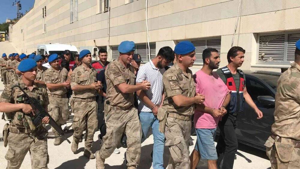4 ilde 260 vatandaşı dolandıran suç örgütüne operasyon: 26 şüpheli adliyeye sevk edildi