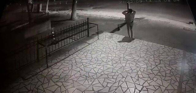 Kadıköy’de çevre yoluna devrilen kamyonun yolda ilerlediği anlar kamerada