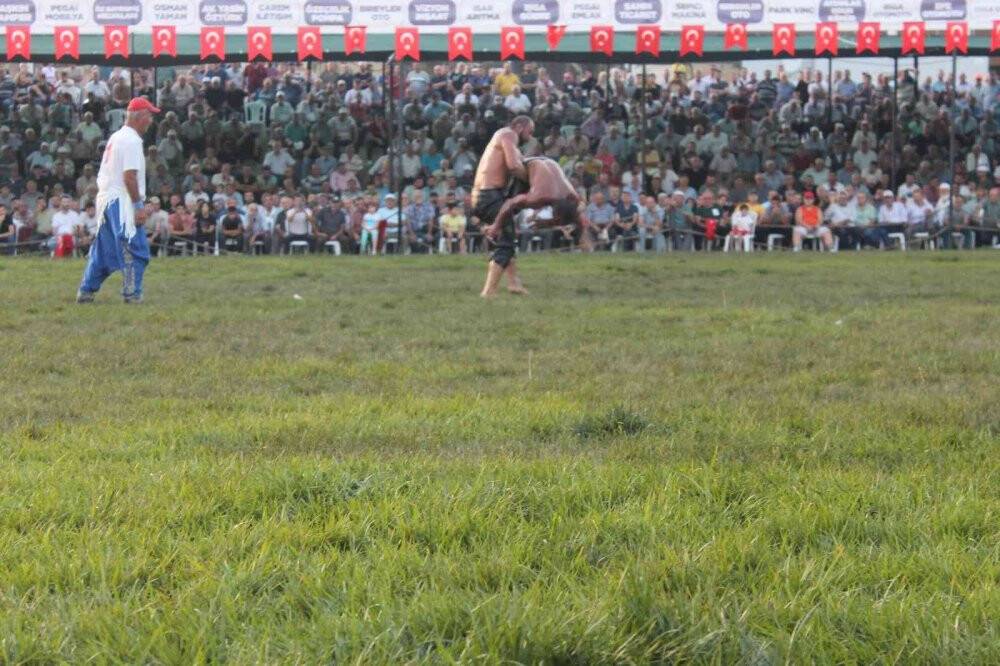Bigalı Mehmet Çavuş güreşlerinde Başpehlivan Ali Gürbüz oldu