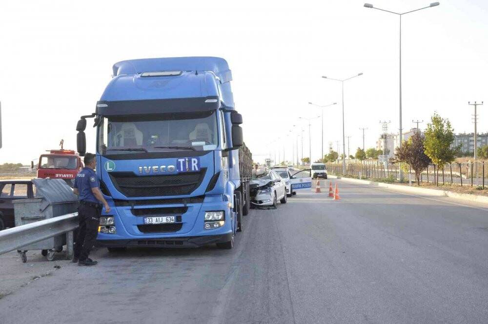Konya'dan Karaman'a dönerken kaza yaptılar