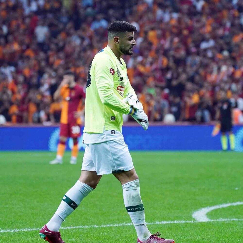 Konyaspor'da kaleyi Adil korudu