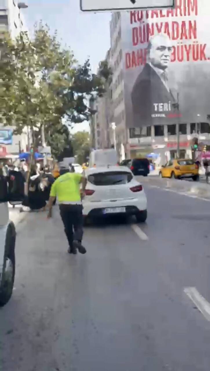 Şişli’de denetimden kaçan şüpheli aracını polislerin üzerine sürdü