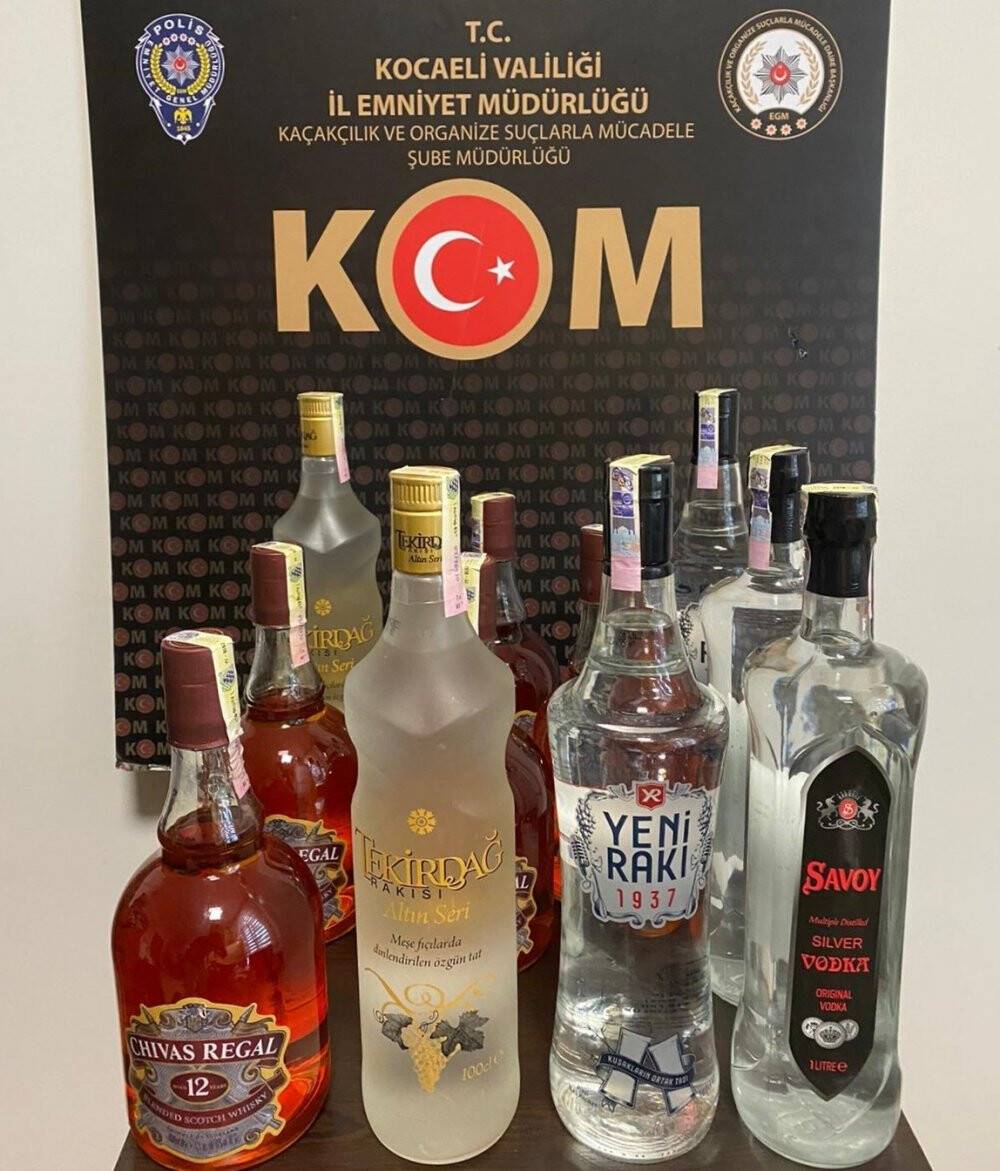 91 şişe gümrük kaçağı alkol ele geçirildi