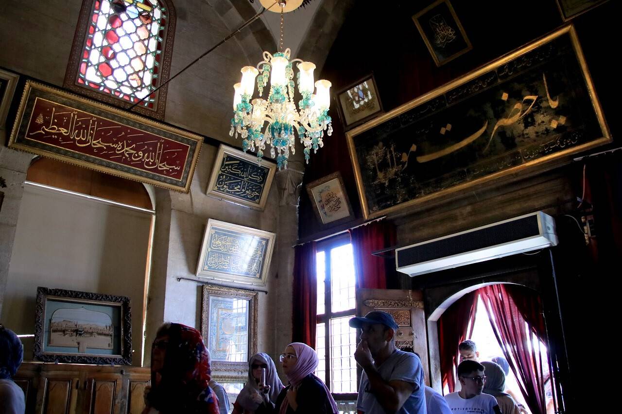 aa-20220918-28930598-28930586-mevlana-muzesinde-hafta-sonu-yogunlugu-yasaniyor.jpg
