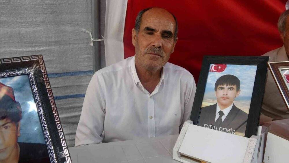 Terör mağduru Diyarbakırlı baba 8 yıldır oğlunun peşinde