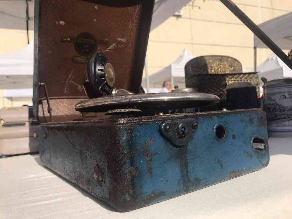 Yaklaşık 100 yıllık tarihiyle gramofon severlerin beğenisini topluyor