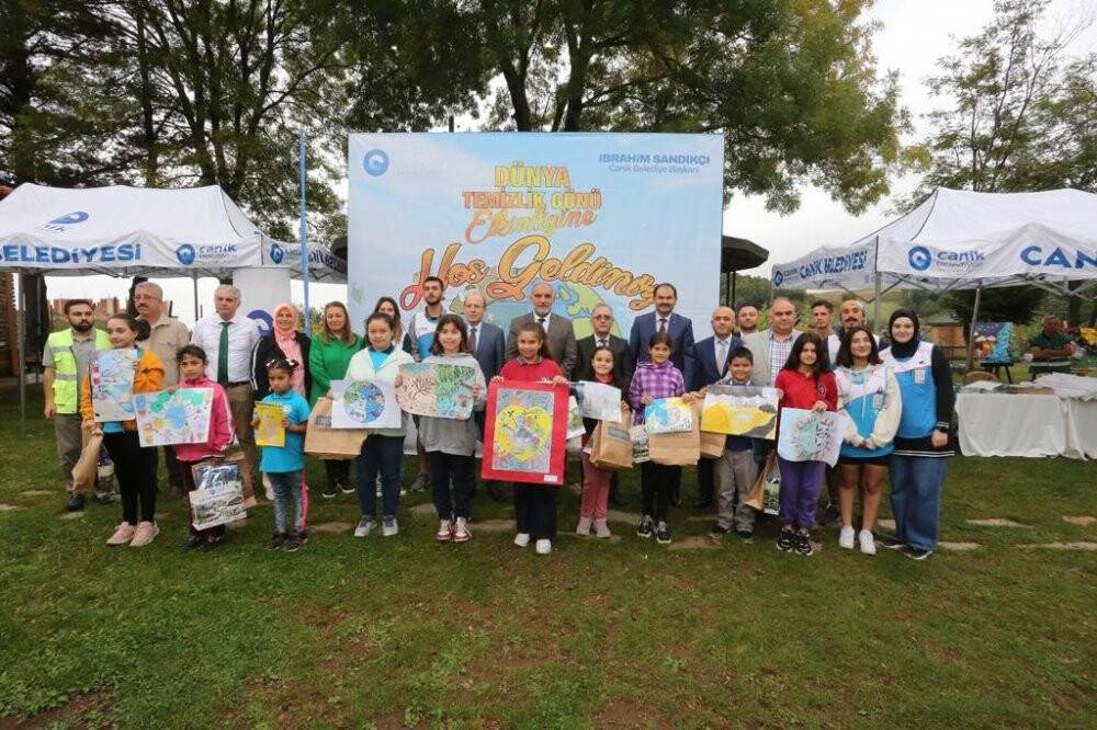 Canik’te 1 saat içinde 200 kilogram atık toplandı