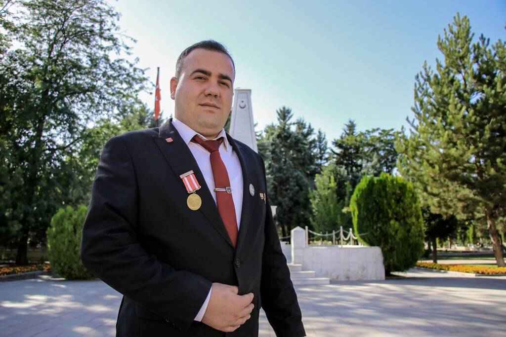 kahraman-2.jpg