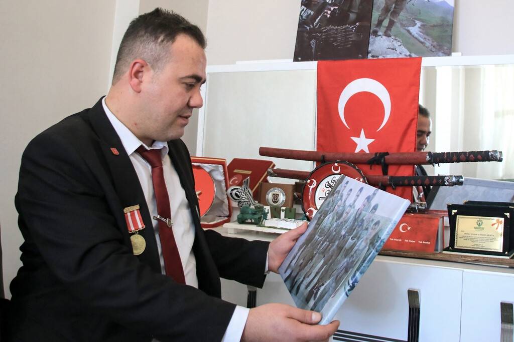 kahraman.jpg