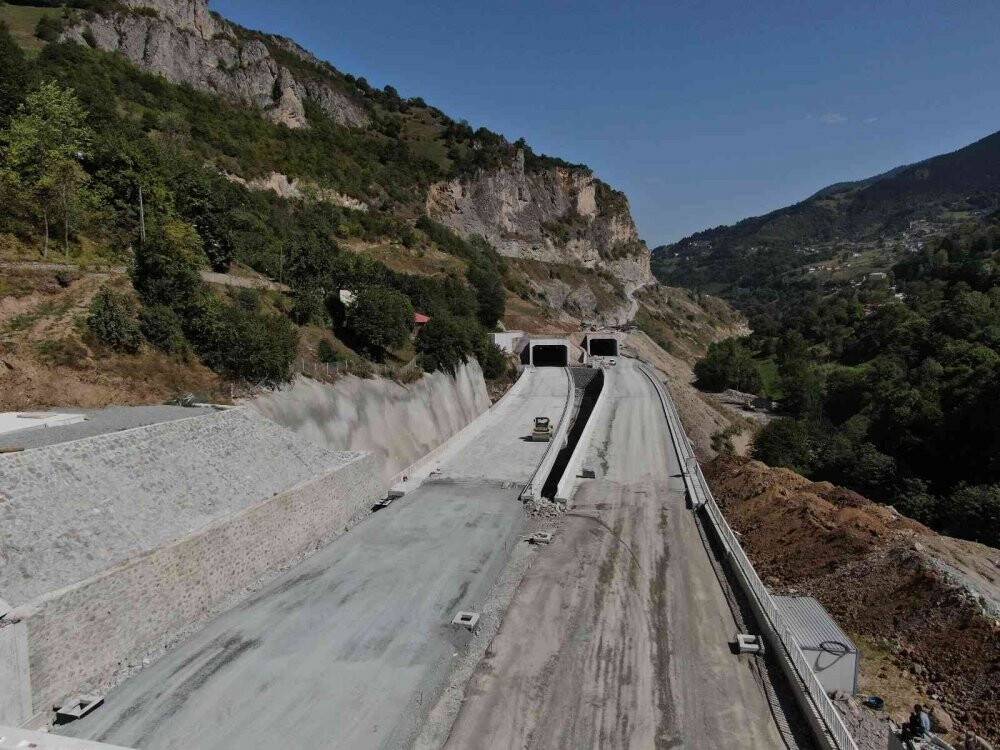 Türkiye'nin en uzun çift tüplü karayolu tünelinde geri sayım