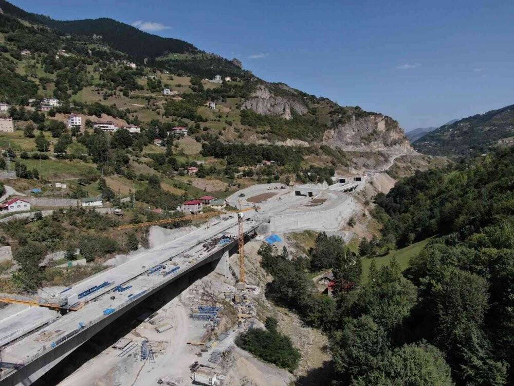 Türkiye'nin en uzun çift tüplü karayolu tünelinde geri sayım