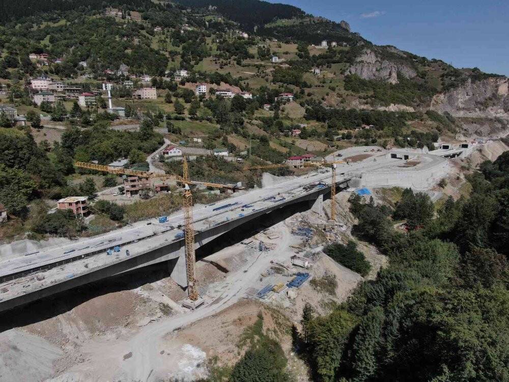Türkiye'nin en uzun çift tüplü karayolu tünelinde geri sayım