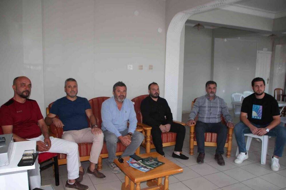 Bilecikspor’un eski başkanlarından destek çağrısı