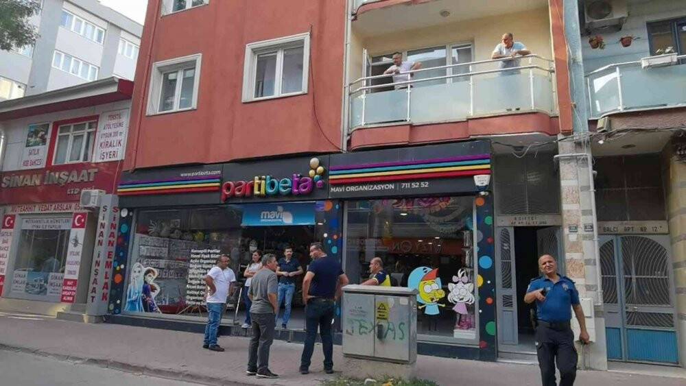 Evine gelen gurbetçiye hırsız şoku: 20 gün boyunca kalıp evi talan etmişler