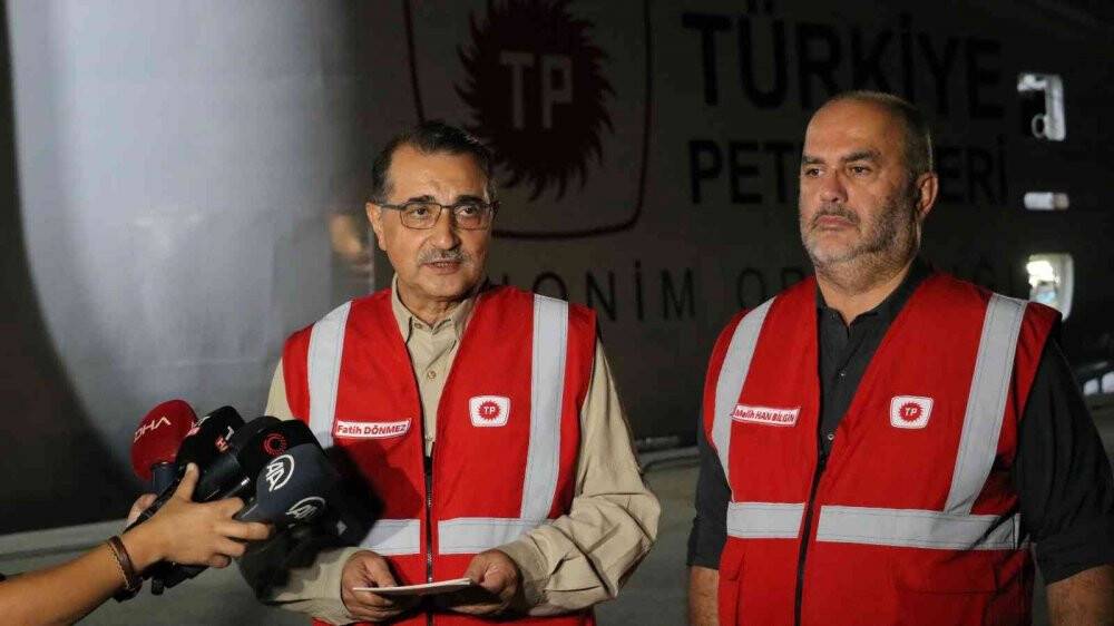 Karadeniz doğal gazının karaya taşınması için çalışmalar devam ediyor