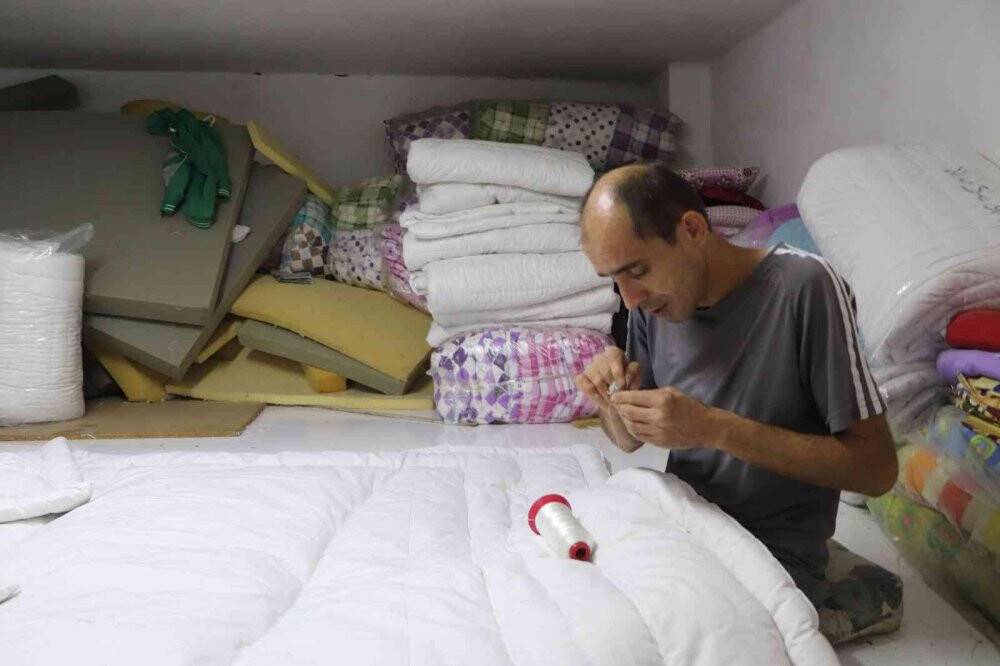 El yapımı yorgancılık hazır yorganlara direniyor