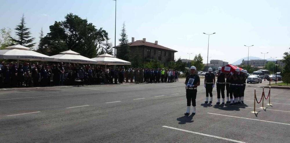Kayserili polis kalbine yenik düştü