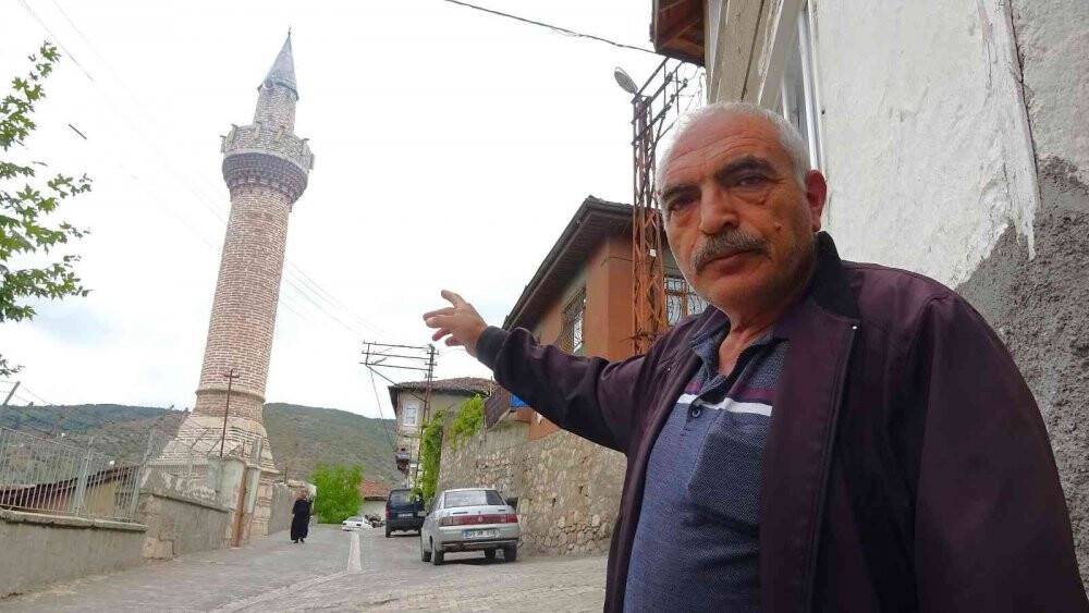 Minaresi öksüz kalmıştı, 7 yıl sonra sevindiren gelişme