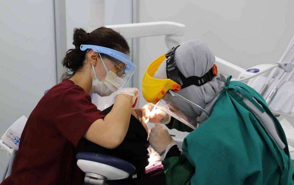NEÜ Diş Hekimliği Fakültesinde Entegre Kliniği açıldı