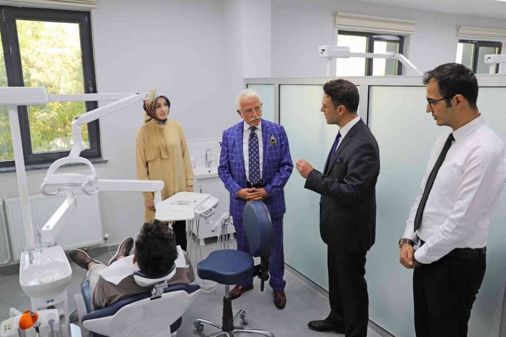 NEÜ Diş Hekimliği Fakültesinde Entegre Kliniği açıldı