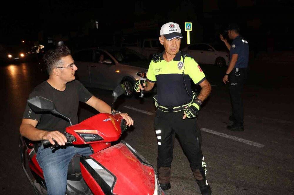 Adana’da hava destekli asayiş uygulaması: 53 gözaltı