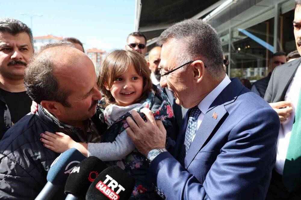 Cumhurbaşkanı Yardımcısı Fuat Oktay: "Türkiye bölgesinde barışı tesisi etmek için ölümüne gayret sarf etmektedir"