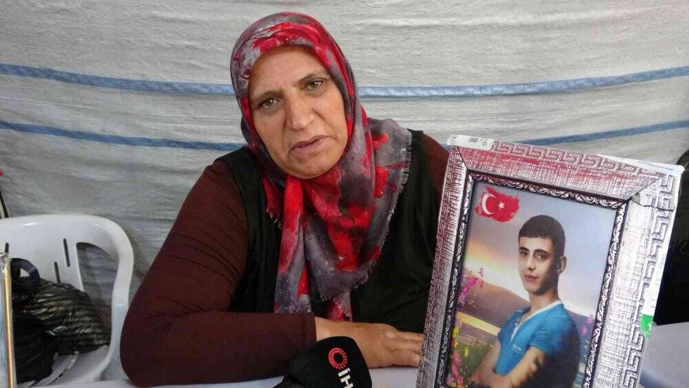 Aileler evlatlarını bin 118 gündür HDP’den istiyor