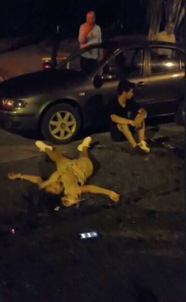 Yeni aldığı otomobili yol kenarına çekip içinde uyurken neye uğradığını anlamadı