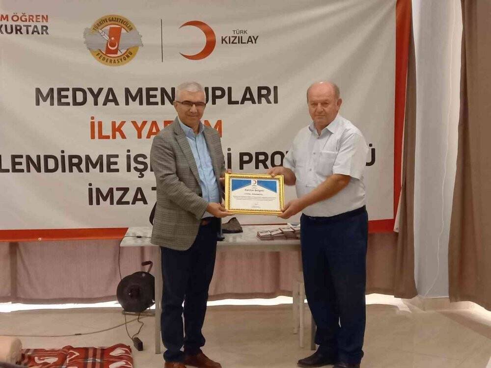 Kızılay’dan gazetecilere ilk yardım eğitimi