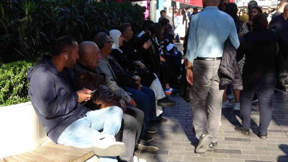 Taksim’de hafta sonu yoğunluğu