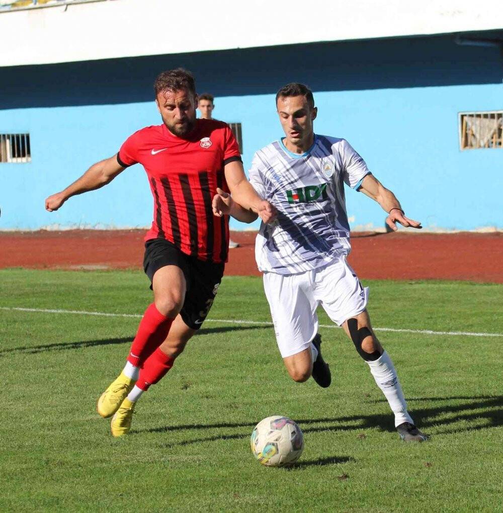 TFF 2. Lig: Pazarspor: 0 - Kastamonuspor: 1