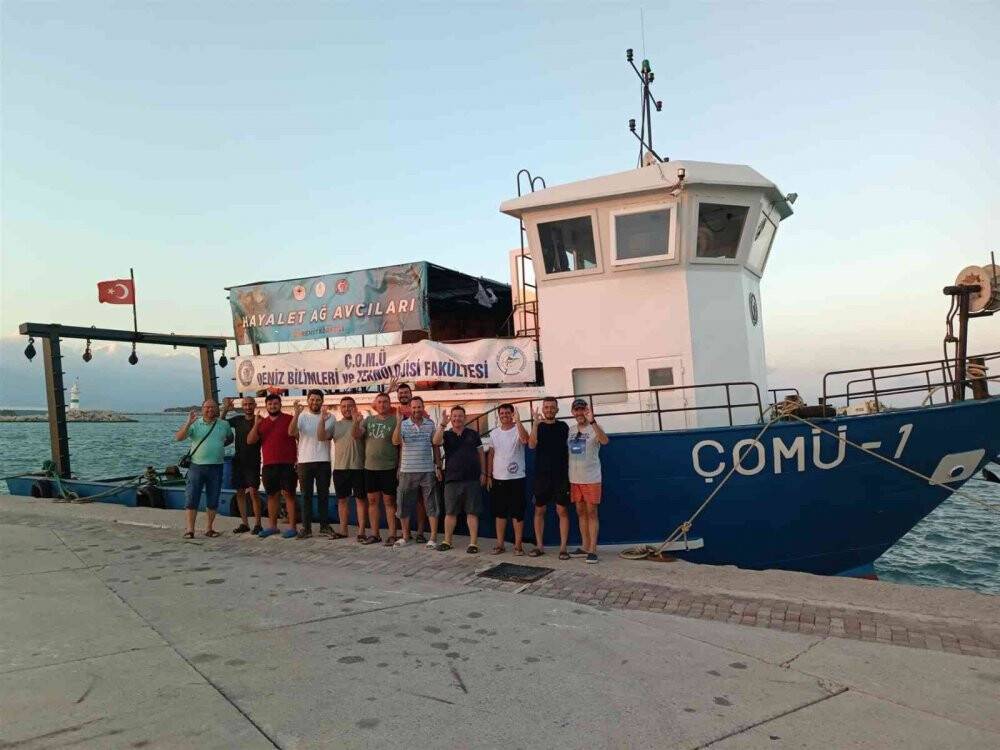 Denizlerden 5 futbol sahası büyüklüğünde hayalet ağ çıkarıldı