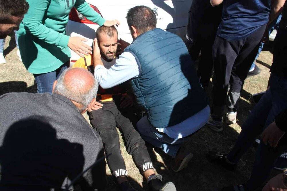 Konya'da at yarışında jokeyini sırtından atan at saatler sonra bulundu