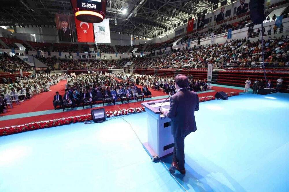 KTO Karatay Üniversitesi 10. mezunlarını verdi