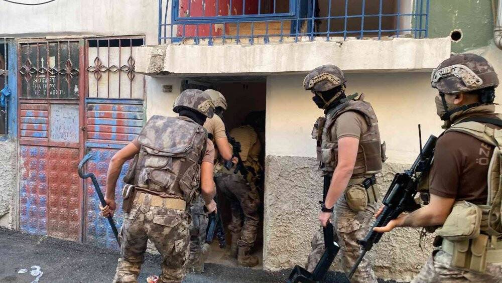 Mersin’de DEAŞ’a şafak operasyonu: 10 gözaltı kararı