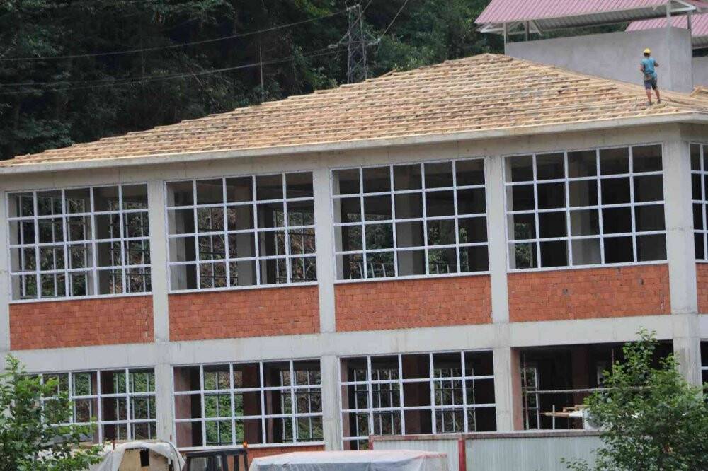 Rize’ye 2 yeni çay fabrikası daha yapılıyor