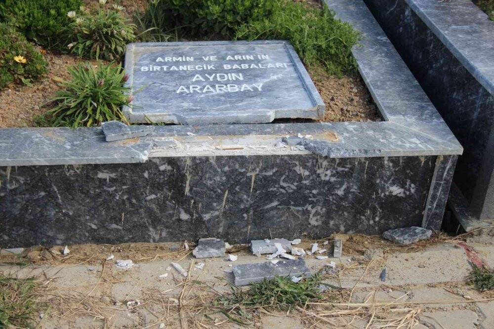 17 Ağustos Mezarlığı’nda büyük saygısızlık