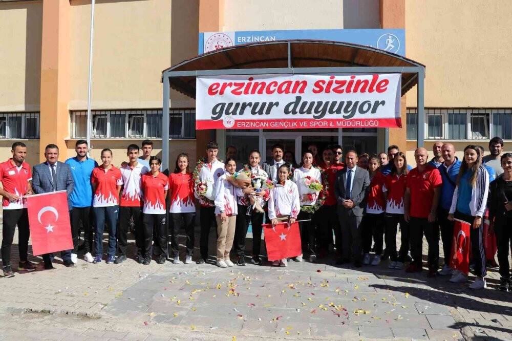 Avrupa şampiyonu Aleyna coşku ile karşılandı