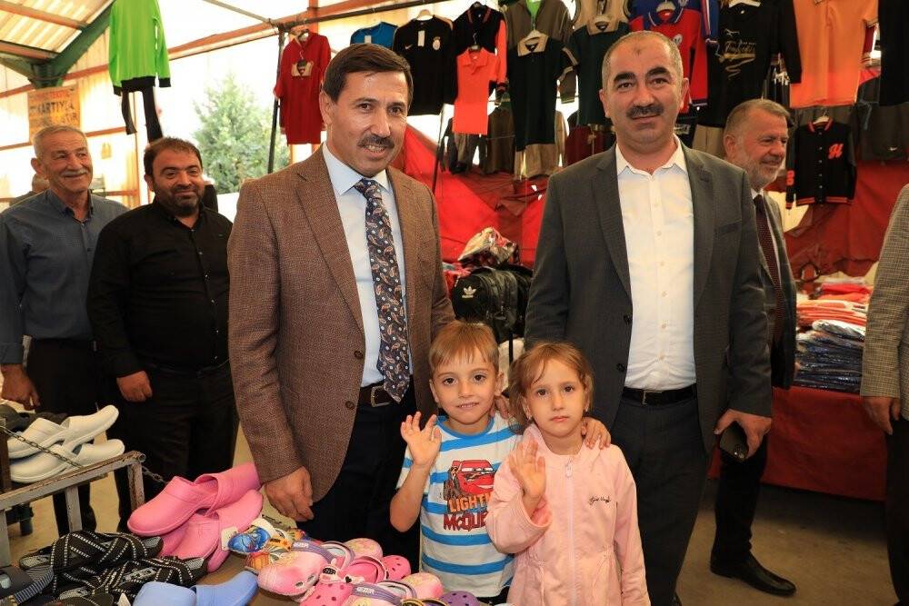 Başkan Hasan Kılca, pazarcı esnafıyla buluştu