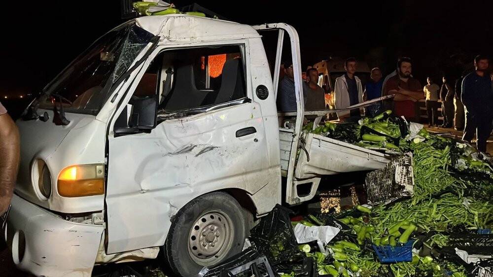 Bursa’da kamyon ile kamyonet çarpıştı: 1 ölü, 6 yaralı