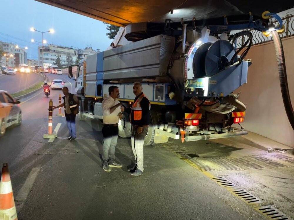 DİSKİ kış öncesi kentte çalışmalarını sürdürdü