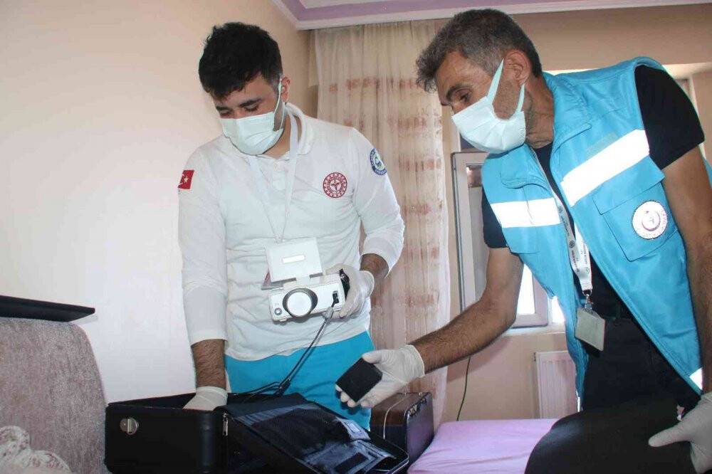 Diyarbakır’da ihtiyaç sahipleri talep etti, 7 yılda 3077 hastaya evde hizmet verildi