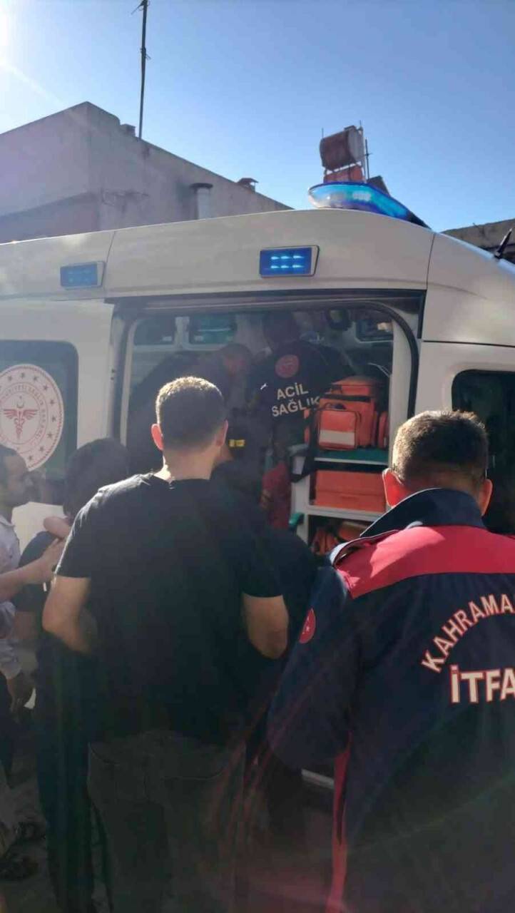 Alevlerin arasında mahsur kalan 4 çocuğu itfaiye kurtardı