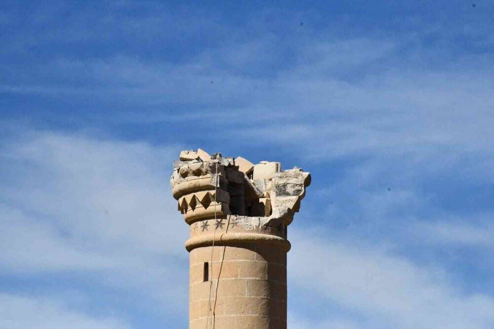 Göle depremi sonra yıkımın en fazla yaşandığı Çullu köyü drone ile görüntülendi