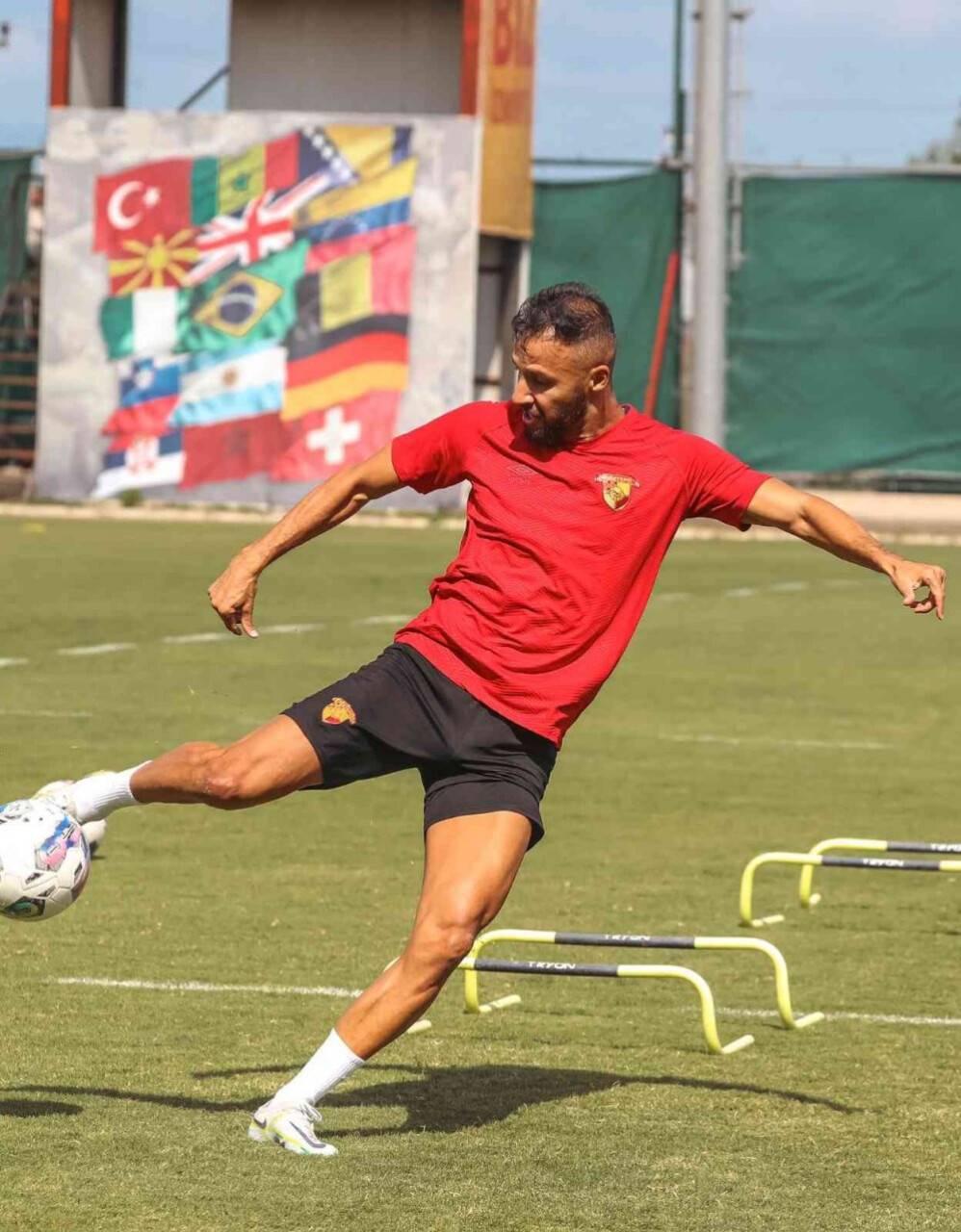 Göztepe’de Pendikspor mesaisi sürüyor