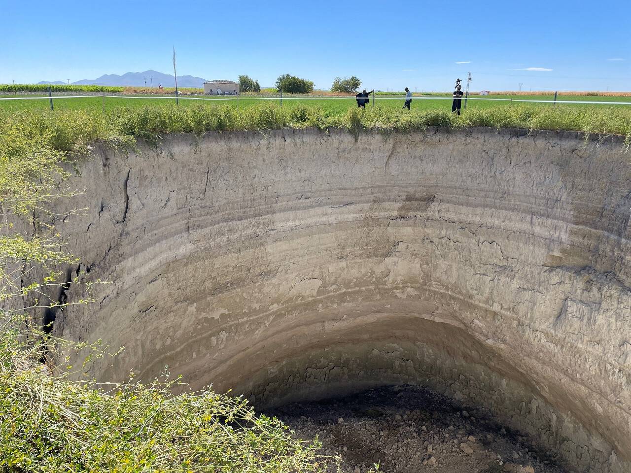 aa-20220929-29017382-29017381-konya-ovasinda-sadece-bu-yil-16-obruk-olustu.jpg