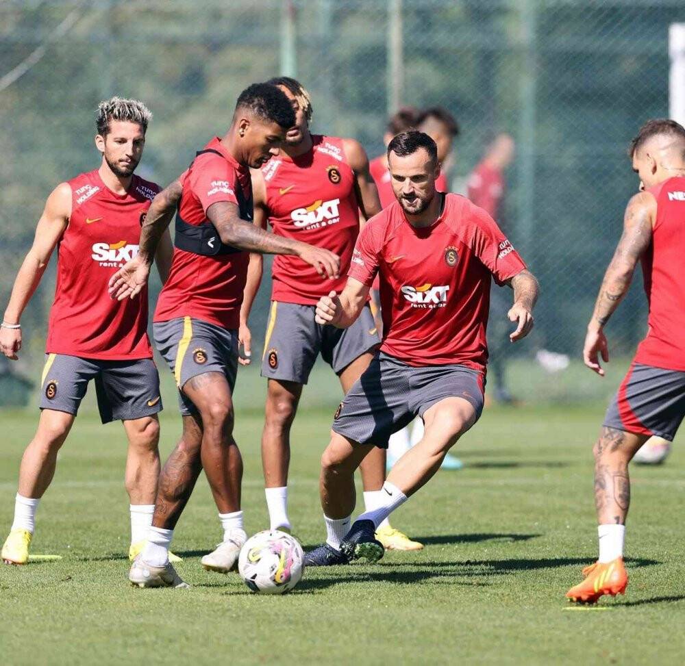 Galatasaray, Adana Demirspor maçı hazırlıklarını tamamladı