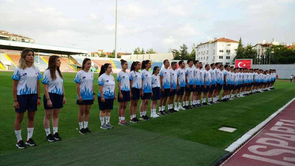 Ispartalı futbol hakemleri sezonu açtı