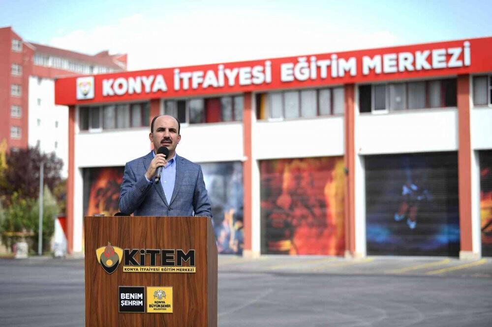 Başkan Altay: “Konya İtfaiyesi Dünyaya model çalışmalar yapıyor”