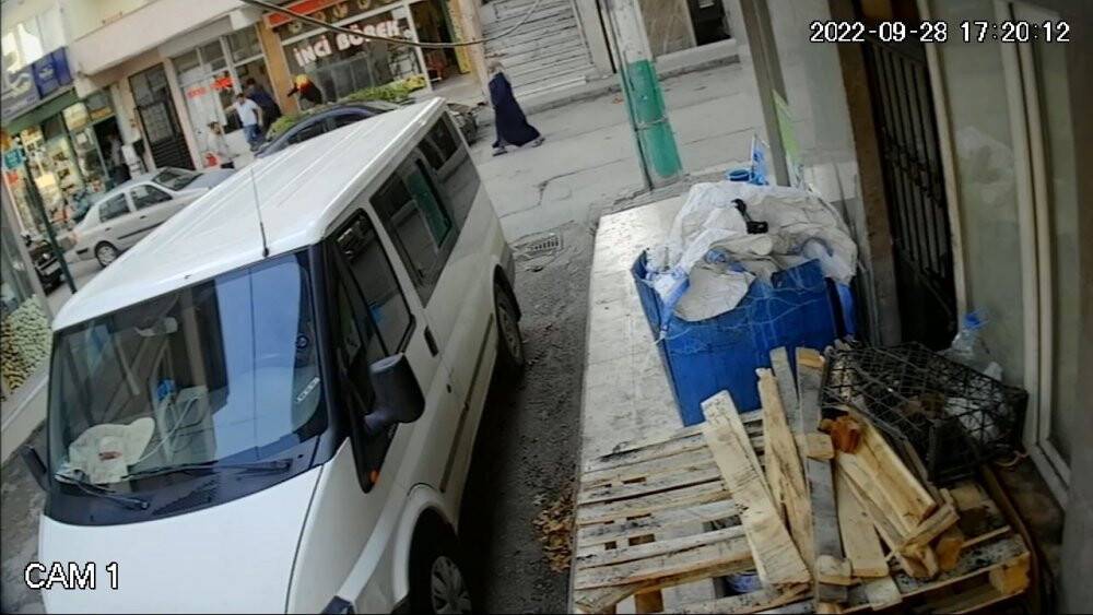 Hiç tanımadığı üniversiteli genci sebepsiz yere böyle bıçakladı